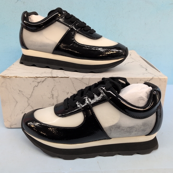 Jessica Rich Women's Stylish Transparent Noir Sneaker Size 35 Black & White - Picture 1 of 14